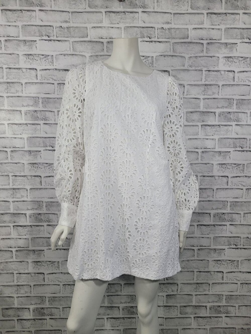 Lilly Pulitzer Aisha Romper Dress White Eyelet Long Sleeve Size 10 Wedding Grad